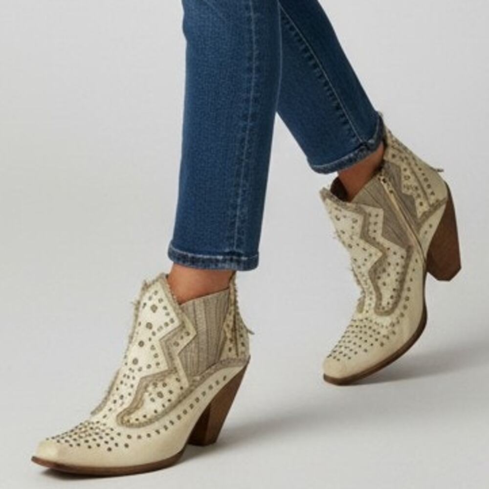 9 Boots Bootie Ankle Western El Vaquero Cream Swarovski crystals studs bohemian